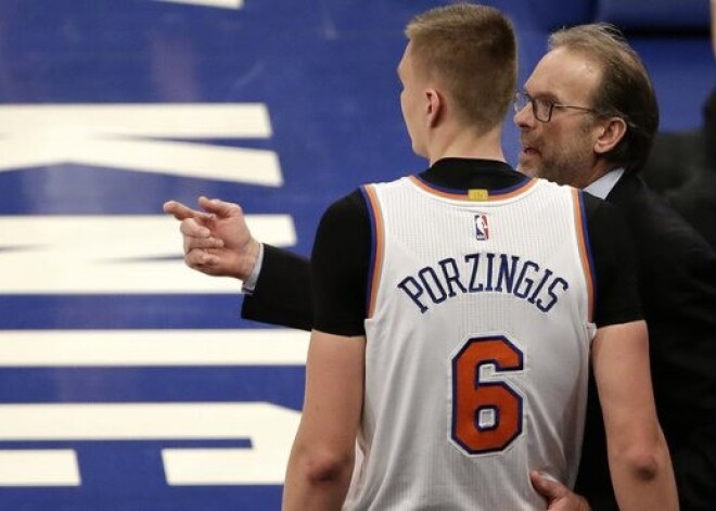 Porziņģa "Knicks" pēdējā spēlētāju darījumu dienā netiek pastiprināta