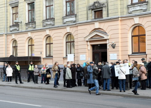 Rīgā RNP apsaimniekotās mājās vairākkārtīgi notikušas avārijas situācijas.