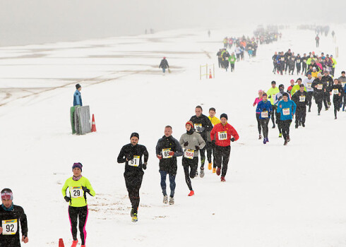 Aktīvo dienu Dzintaros noslēdza 1km Karnevāla skrējiens.