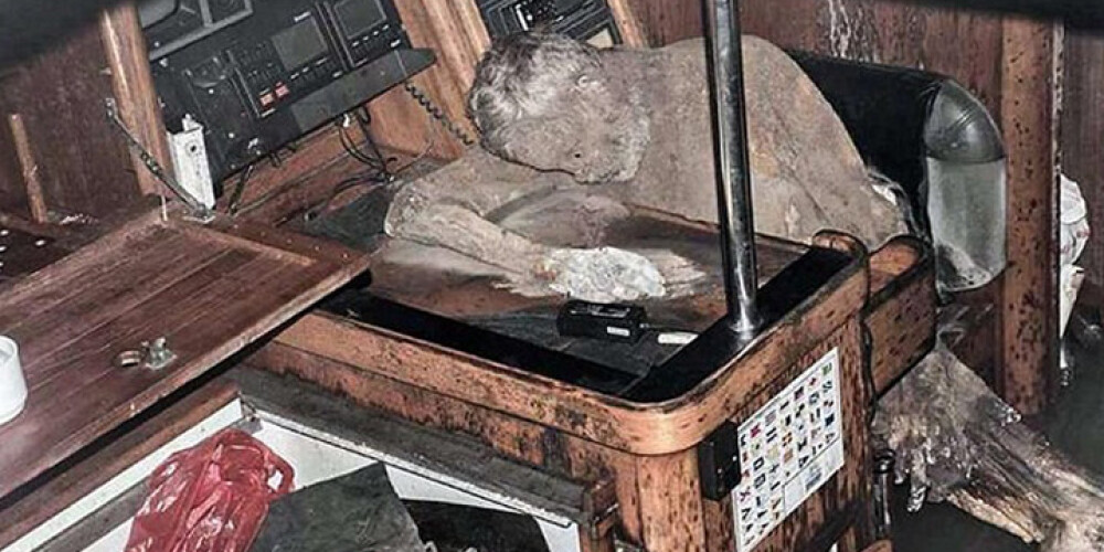 На дрейфующей яхте была найдена мумия немецкого путешественника