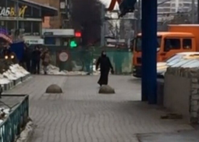 ШОК: в Москве няня отрезала голову ребенку и угрожала убить себя. ВИДЕО