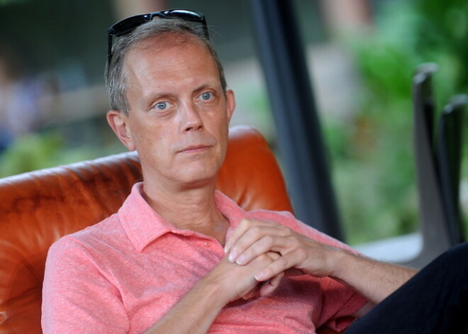 Analītisks raidījums satīras mērcē - jau šovakar Kārlis piedāvā "Vēlo ar Streipu"