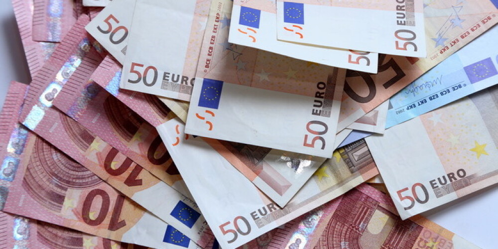 Par 113 000 eiro lielu nodokļu parādu Bauskas uzņēmējam piespriež tikai piespiedu darbu un amata liegumu