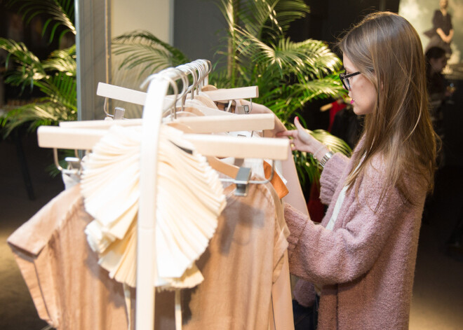 Ivo Nikkolo modes zīmols ar oriģinālu pasākumu atzīmē pirmo pavasara dienu