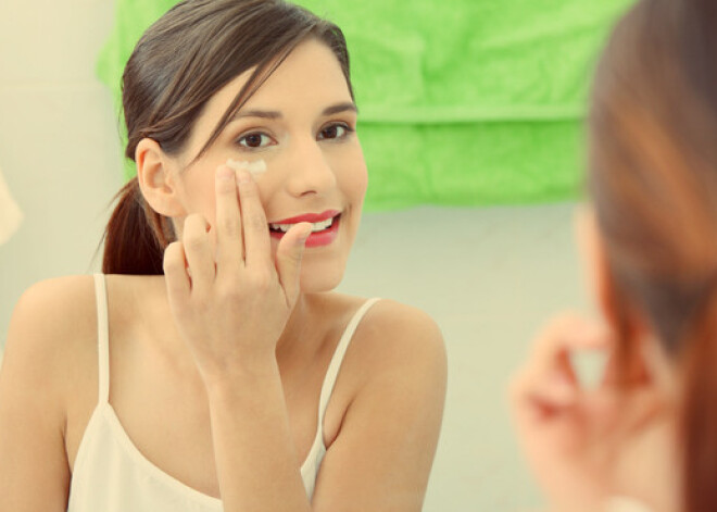 "Ja acis asaro, tas ir labi" - acu ārstes padomi tiem, kas ilgstoši sēž pie datora