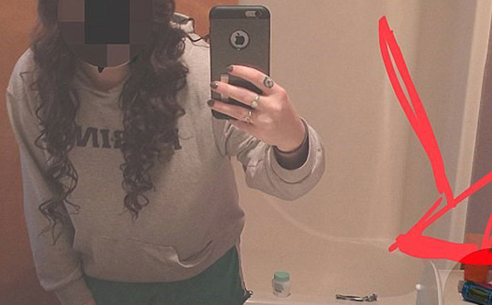 Вибратор выдает телке то, что хочет она Вибратор выдает телке то, что хочет она