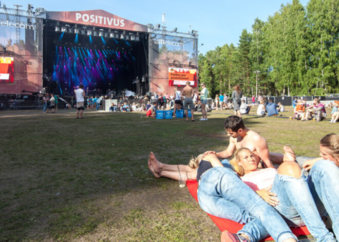 Šovasar "Positivus" festivāla apmeklētājus priecēs Ellija Goldinga, Igijs Pops un Džons Ņūmens