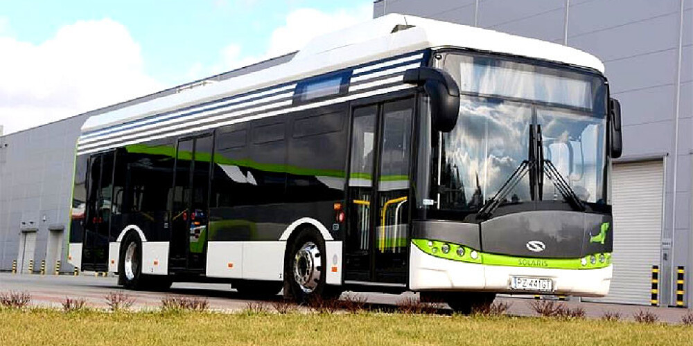 No 12. marta vairākos autobusu maršrutos kursēs izmēģinājuma "Solaris" elektroautobuss
