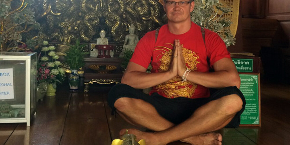 Astrologs Baņķis Taizemē sagaida Jaungadu un piedzīvo Pilnmēness svētkus. FOTO
