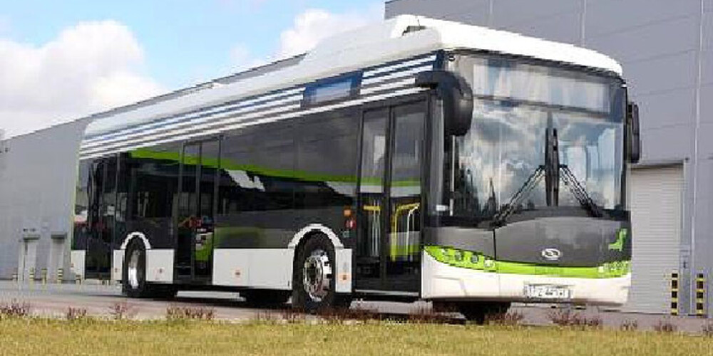 Rīt pie Rīgas domes varēs aplūkot "Solaris Electric" elektroautobusu