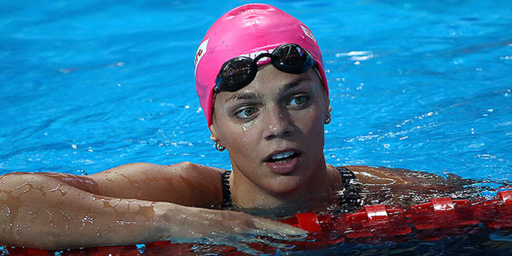 Vēl viena krievu sporta zvaigzne pieķerta meldonija lietošanā - peldēšanas skaistule Jefimova. FOTO