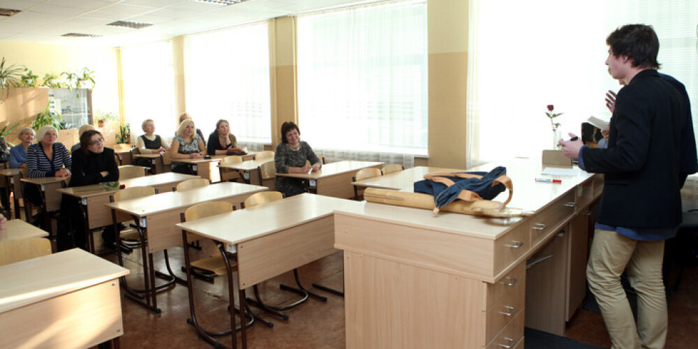 16 gadu laikā Latvijā skolotāju skaits sarucis par piektdaļu
