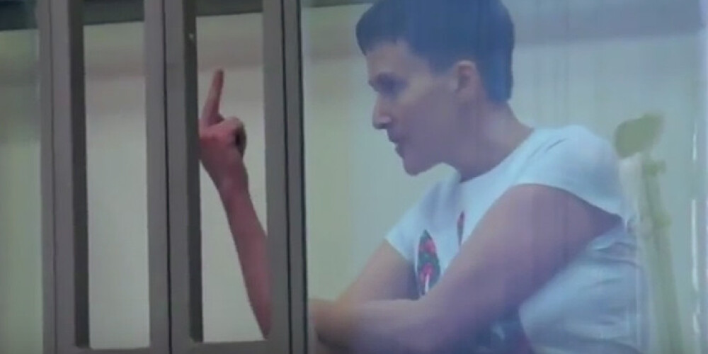 Krievijas tiesa atzīst Savčenko "vainu". VIDEO. FOTO