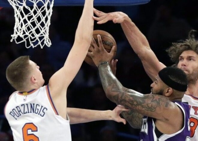 Porziņģim 13 punkti; "Knicks" kārtējā nepārliecinošā un zaudētā spēle