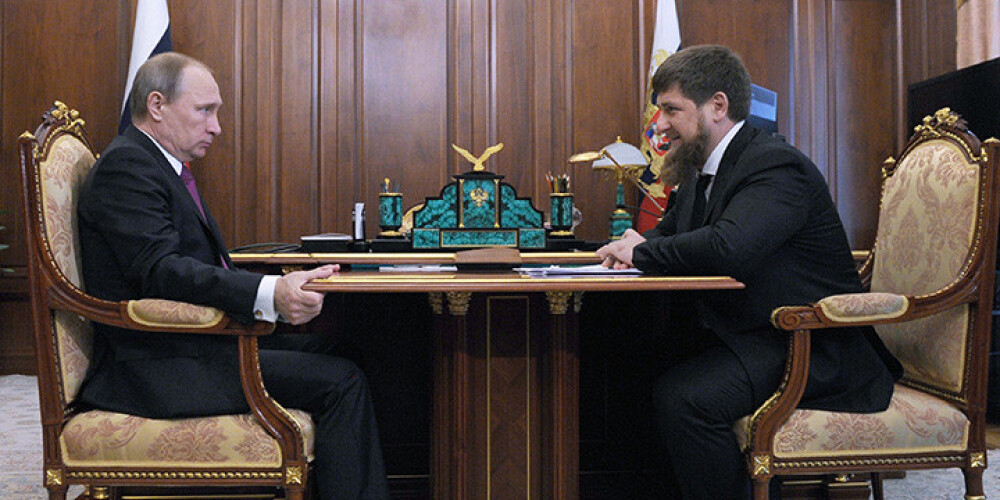 Putins ieceļ Kadirovu par Čečenijas vadītāja vietas pagaidu izpildītāju