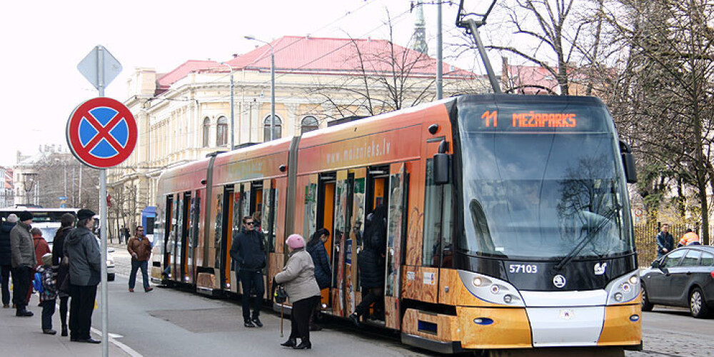 Februārī sabiedriskais transports Rīgā veicis gandrīz vai 3,5 miljonus kilometru