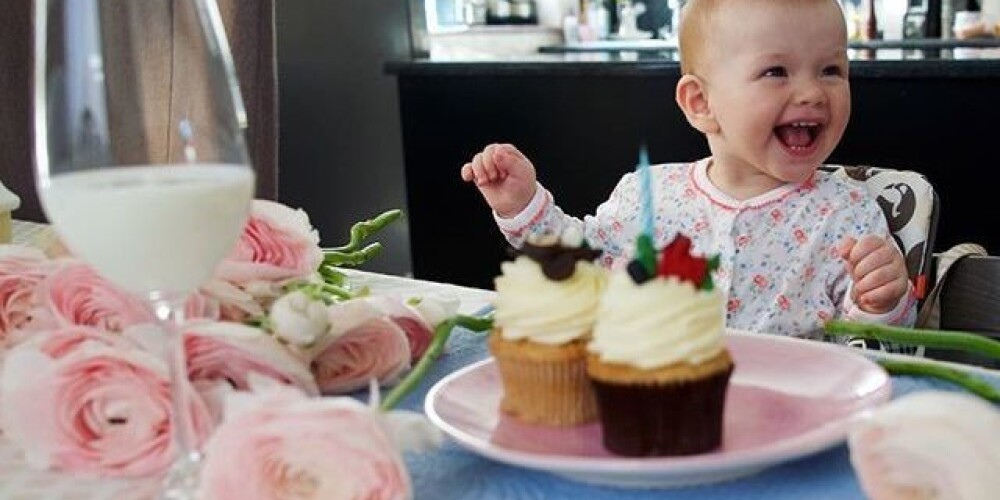 Елена Темникова отметила первый день рождения дочери