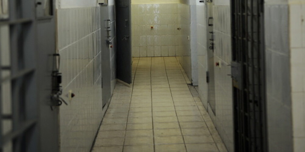Latvijā ieviesta sistēma, kā apkarot pašnāvības cietumos