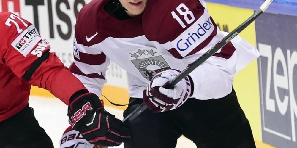 Latvijas hokeja izlases treniņnometnei pievienojies Rodrigo Ābols