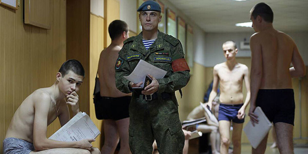 Militārais vājprāts Krievijā - veidos pusaudžu patriotisko kustību "Jaunarmija". FOTO