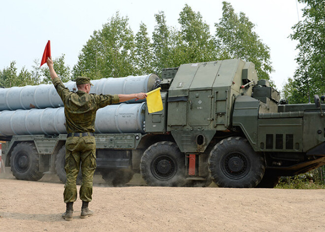 Irāna no Krievijas saņēmusi pirmās pretgaisa aizsardzības raķetes "S-300"