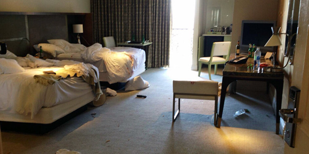 Vecrīgā agresīvs viesis izdemolē viesnīcas telpas