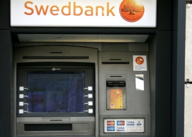 Nedēļas nogalē gaidāmi traucējumi "Swedbank" bankomātu, internetbankas un karšu norēķinu darbībā