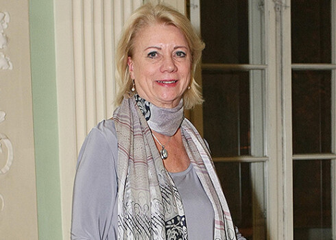 Ilze Jurkāne, pēc Nacionālā teātra izrādes „Mežapīle” noskatīšanās atzina, ka izrādes sižets ļoti sasaucas ar viņas pēdējos pāris gados piedzīvoto.