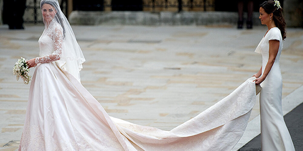 5 gadus pēc kāzām Ketrīnu šokē – viņas kāzu kleita bijusi pakaļdarinājums!?