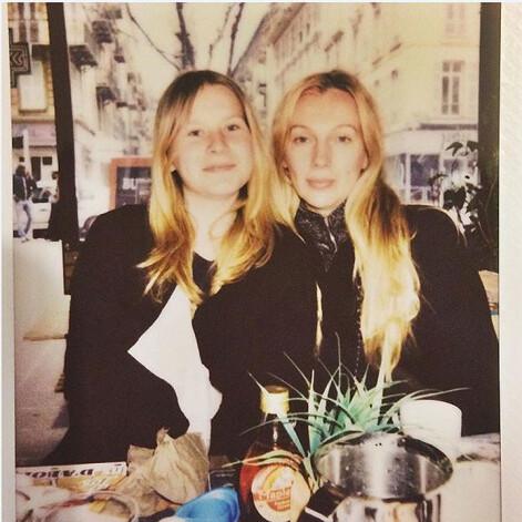 Полина вместе со своей мамой Марией Воробьевой