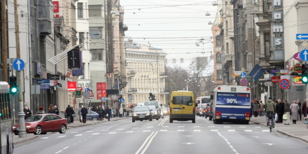 Plaši remontdarbi uz ilgu laiku apgrūtinās satiksmi Rīgas centrā