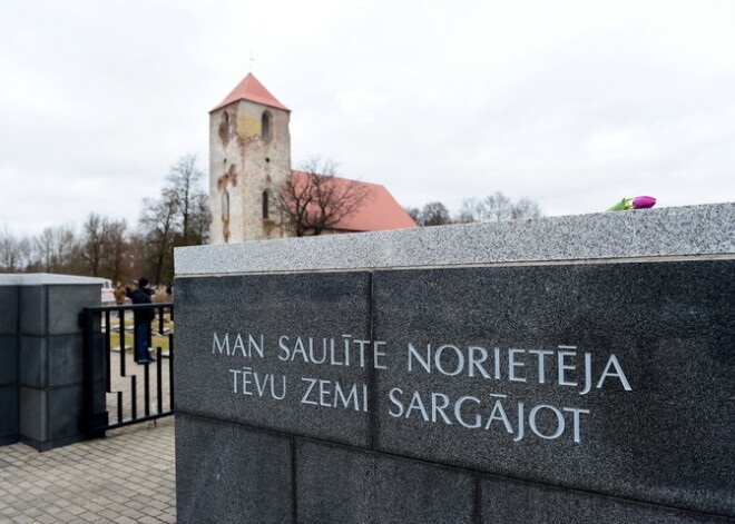 Ierobežos transportlīdzekļu apstāšanos pie Brāļu kapiem