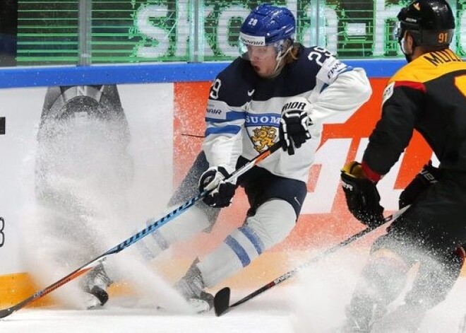 Somu talants Laine turpina uguņot; Šveice izglābjas, bet pagarinājumā zaudē norvēģiem