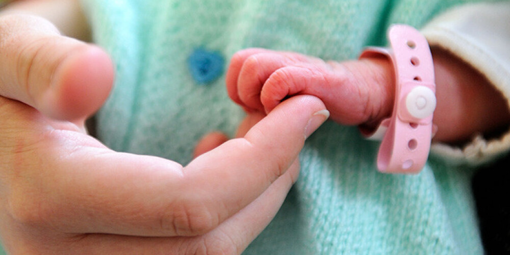 Somijas pašvaldība noslēdz 10 000 eiro pabalsta maksāšanu par katru jaundzimušo