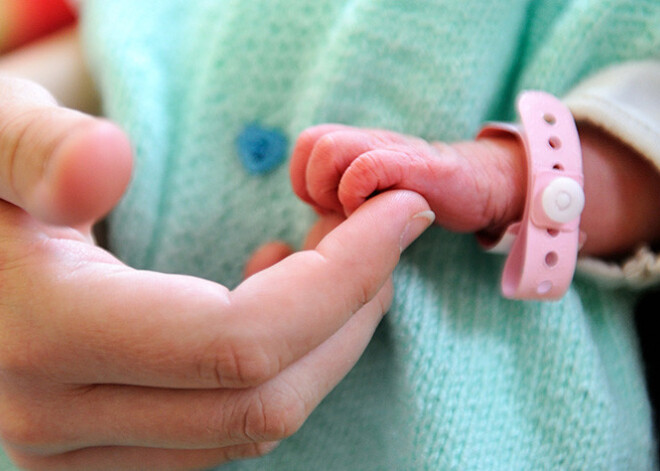 Somijas pašvaldība noslēdz 10 000 eiro pabalsta maksāšanu par katru jaundzimušo