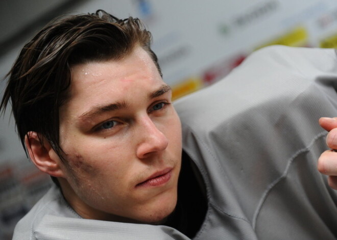 Latvijas izlases vārtus mačā pret dāņiem sargās Merzļikins