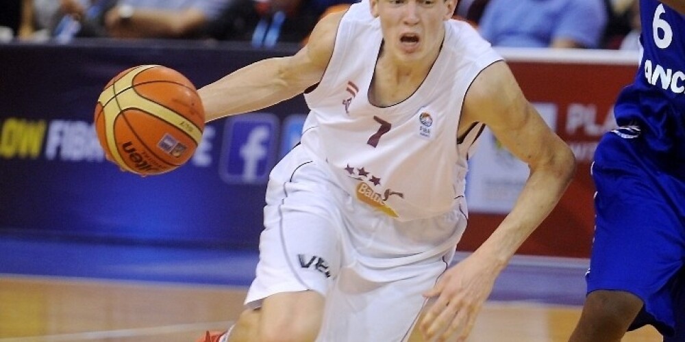 Latvijas basketbola talants Kurucs palīdz Barselonas "Lassa" uzvarēt jaunatnes Eirolīgā