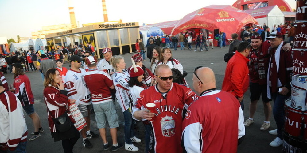 Latvijas hokeja fani pasaules čempionātā Maskavā uzvedušies ļoti prātīgi