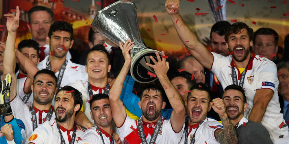 ''Sevilla'' pārspēj ''Liverpool'' un trešo gadu pēc kārtas triumfē UEFA Eiropas līgā
