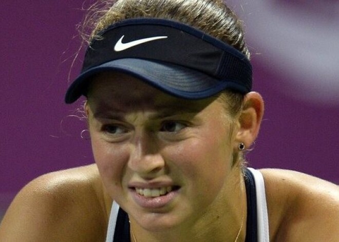 Mūsu talantam Ostapenko "Roland Garros" beidzas jau pirmajā kārtā