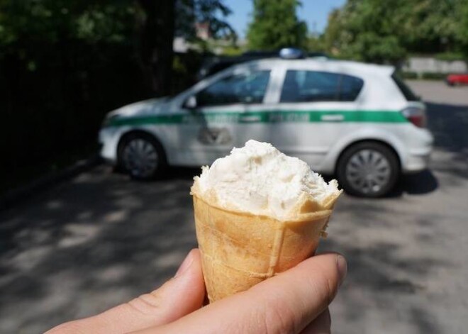 Garnadzis nakts vidū izdauza veikala stiklu un mielojas ar saldējumu