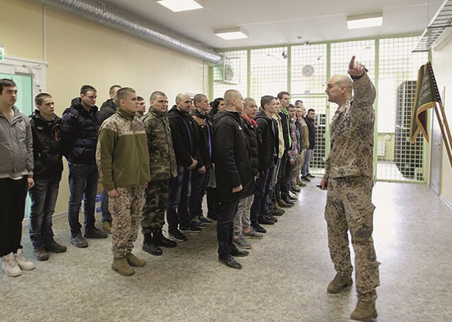 Armijas rekrutētāji: mūsdienu jaunieši grib dzīvē iet vieglāku ceļu un padoties pirmo grūtību priekšā