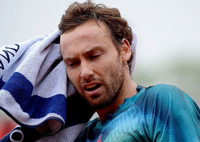 Gulbis piekāpjas Gofēnam un izstājas no Francijas atklātā čempionāta