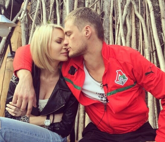 Элина и Александр не могут друг без друга