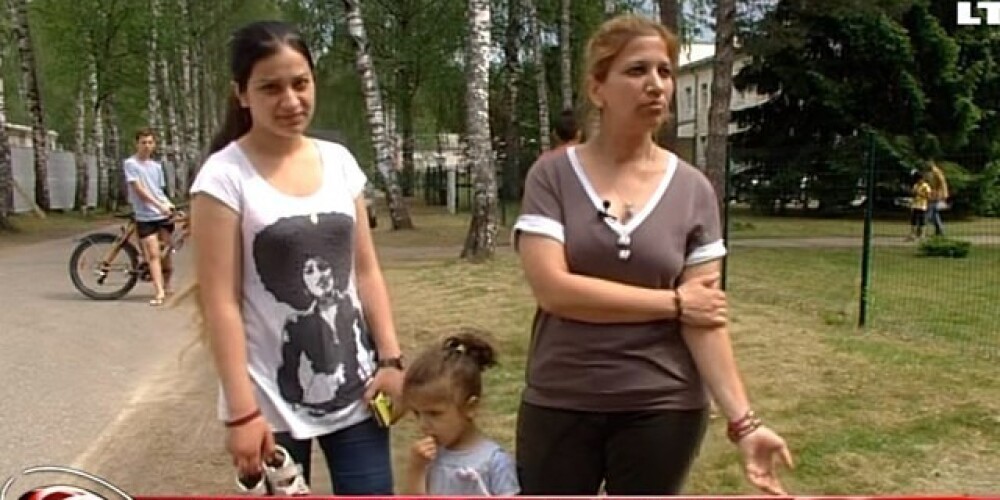 Bēgļu ģimene ar sešiem bērniem lūdz palīdzību atrast mājas Rīgā