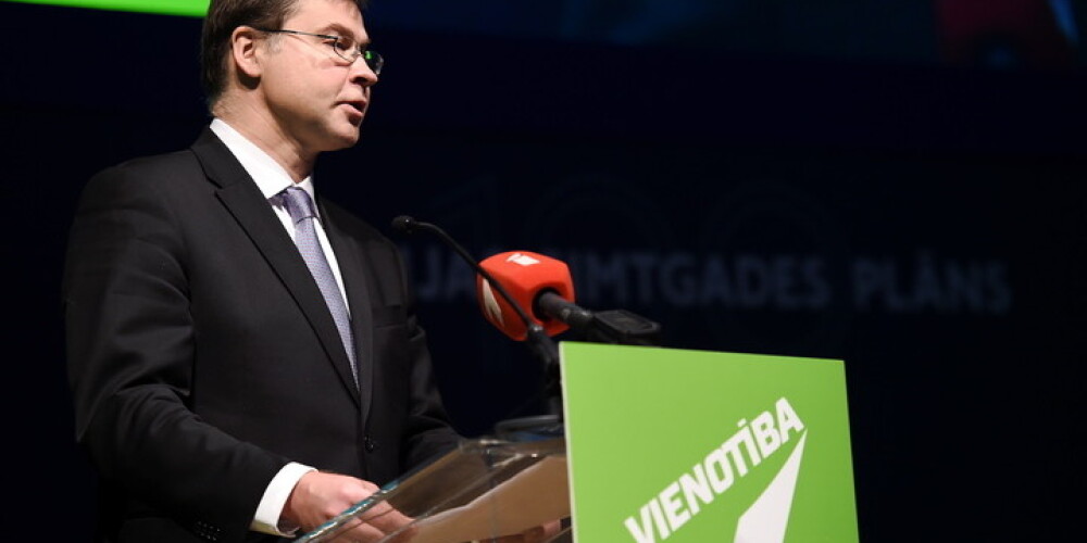 Eirokomisārs Dombrovskis: "Šobrīd dzīve pārbauda "Vienotības" stiprumu un briedumu"