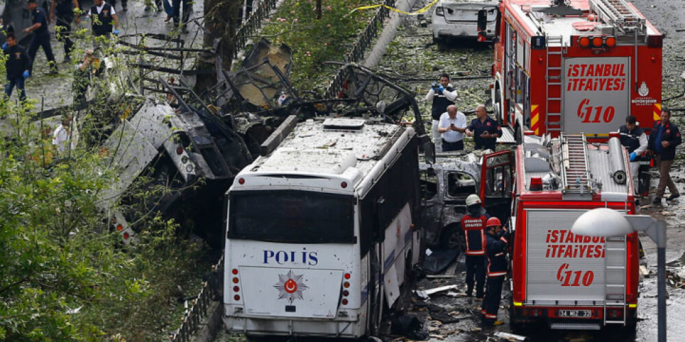 Sprādzienā Stambulā nogalināti 11 cilvēki. FOTO