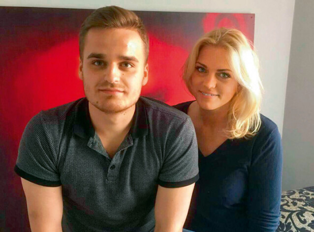 Amanda Grase ir jauna, emocionāla, izdarīga. Labdarības darba entuziaste, titula Latvijas lepnums 2014 ieguvēja nominācijā No sirds uz sirdi. Divu bērnu māte. Astoņus gadus jaunākā pusbrāļa Dāvja māsa.