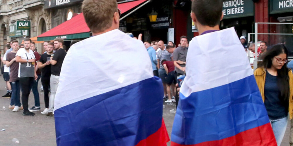 Krievu futbola huligāni ārdās arī Vācijā, brutāli piekauj spāņu tūristus