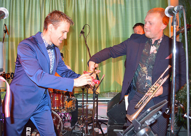 Freda iecienītā grupa "Mākoņstūmēji" prezentē jauno albumu. FOTO